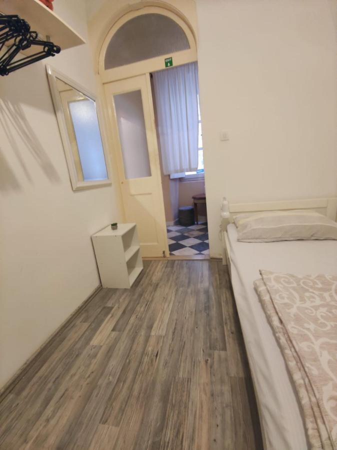 House Nina Apartment ดูบรอฟนิก ภายนอก รูปภาพ